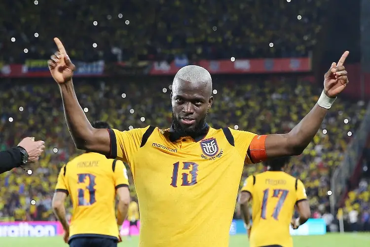 Enner Valencia alcanza 100 partidos con Ecuador