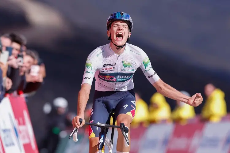 Vuelta a España: Giulio Pellizzari brilla en El Morredero, Vingegaard sigue líder