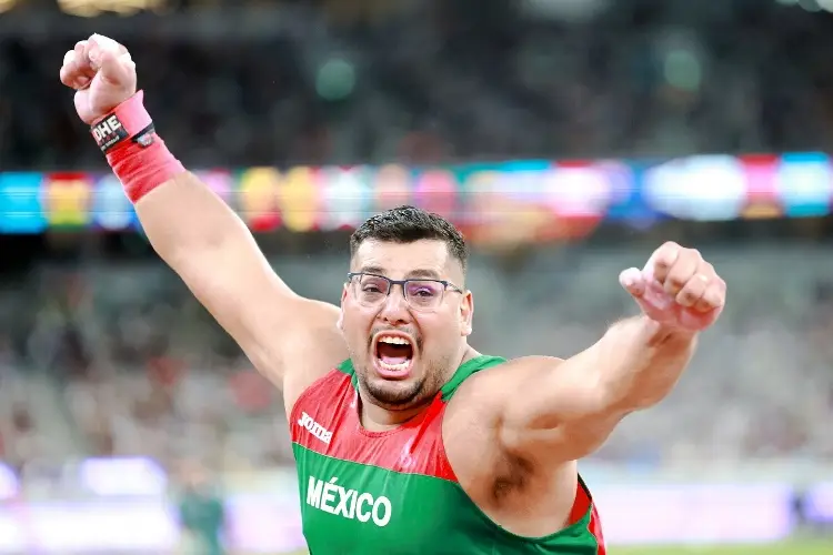 ¡Histórico! Mexicano Uziel Muñoz gana medalla en Mundial de Atletismo e impone récord