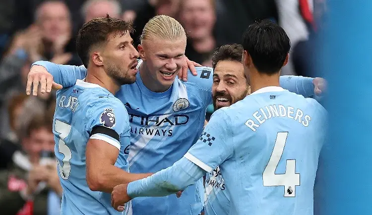 El City golea al United y se queda con el Derbi de Manchester