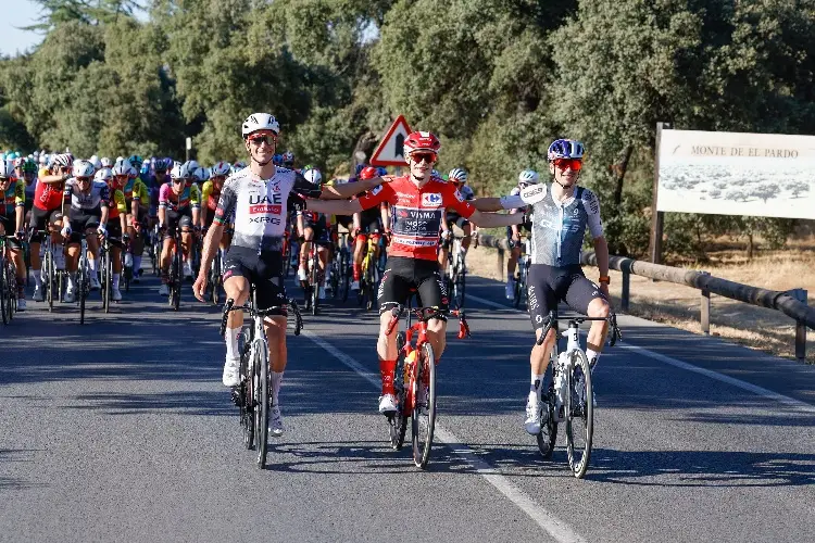 Jonas Vingegaard conquista la Vuelta a España, pero sin celebrar