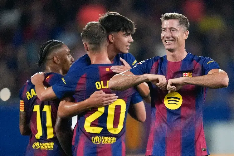 Barcelona le pasa por encima a un débil Valencia
