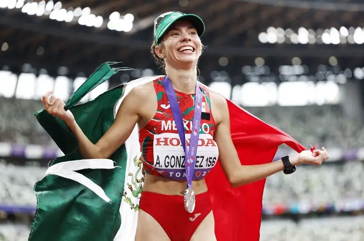 Mexicana Alegna González gana medalla en el Mundial de Atletismo e impone récord 