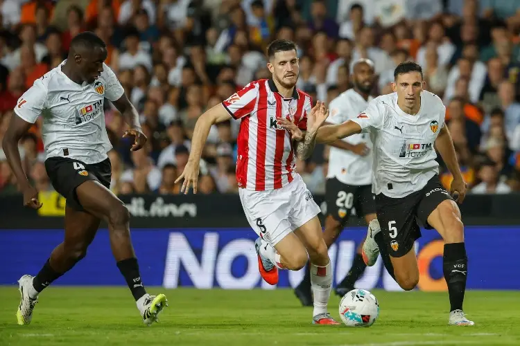 Valencia hunde al Athletic Bilbao de Alex Padilla 