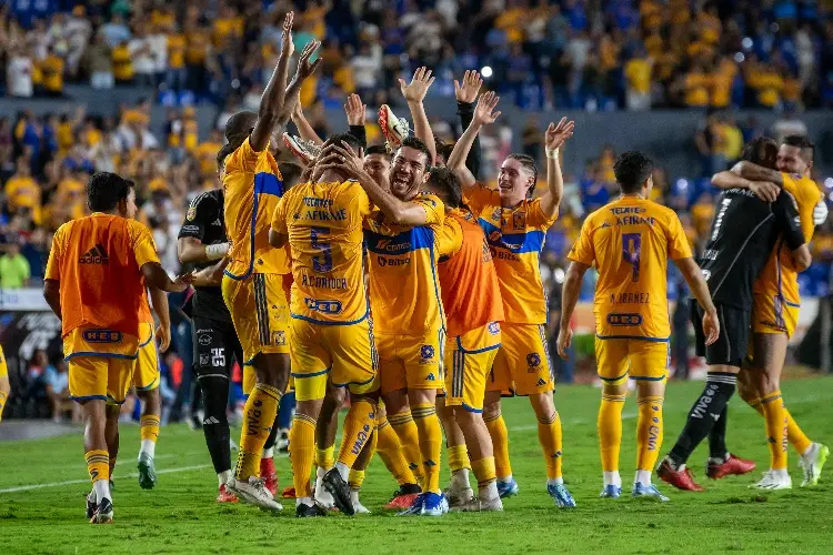 Simeone llega para reforzar a los Tigres