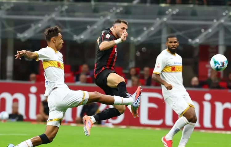 Santi Gimenez por fin anota con el Milan (VIDEO)