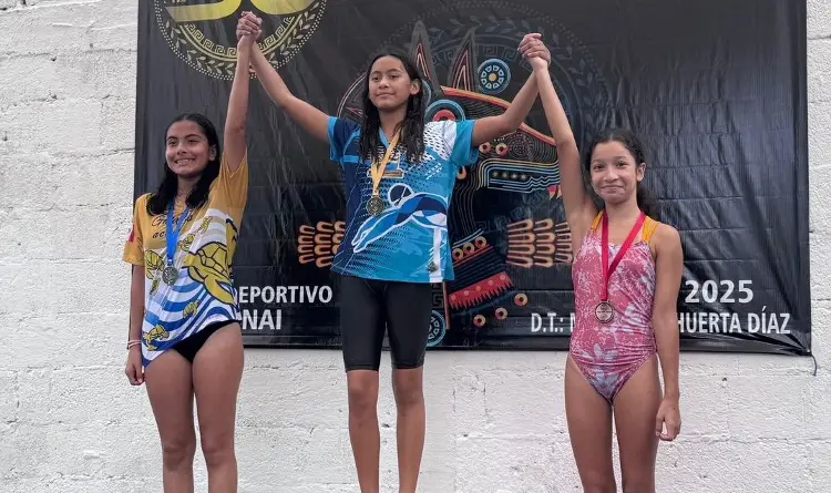 Veracruzanos destacan en Circuito Jarocho y Torneo Sprint de Natación 2025