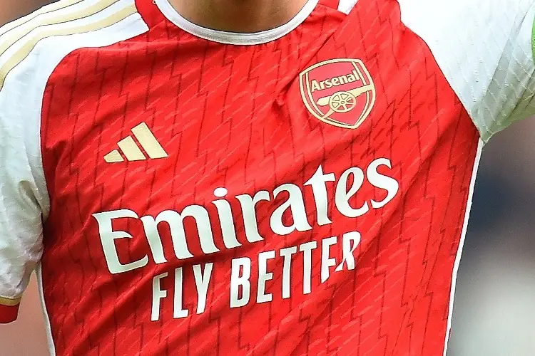 Fallece ex jugador del Arsenal en tras sufrir lesión cerebral en pleno partido