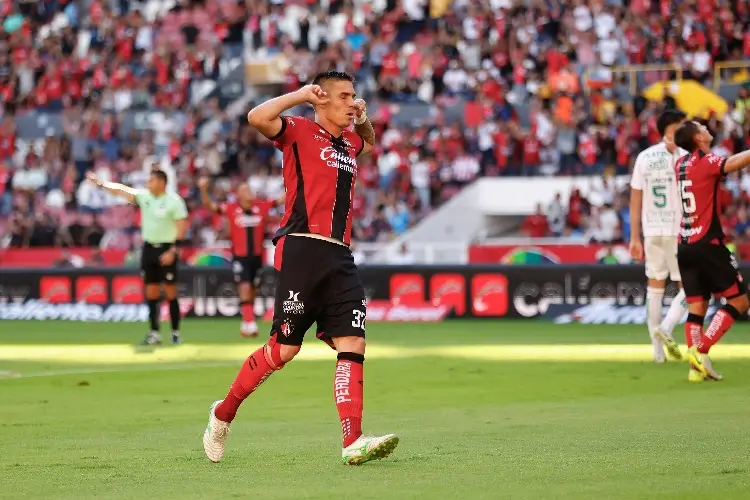 Atlas se impone a Necaxa con gol en el último suspiro