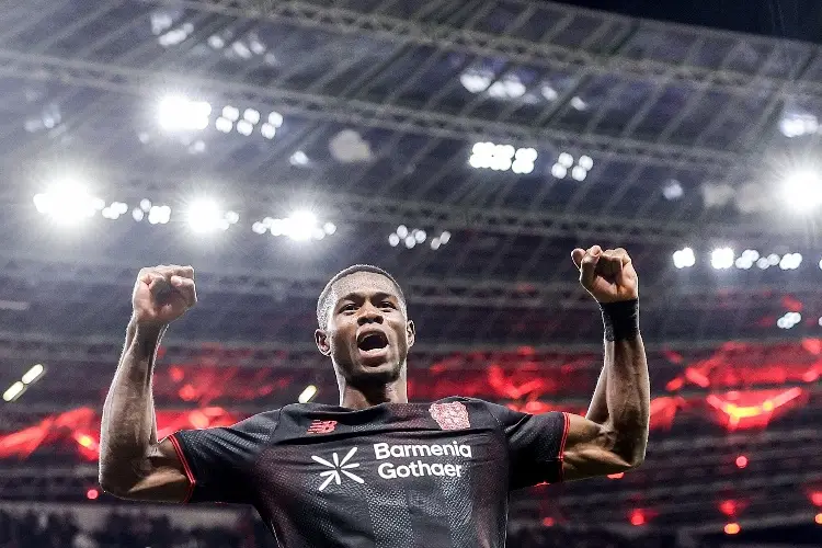 Leverkusen brilla, pero no pasa del empate ante el PSV Eindhoven