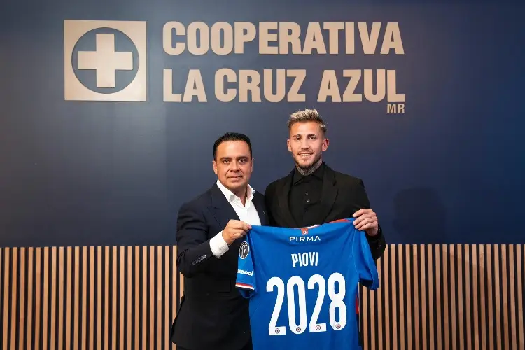 ¡No se va con Messi! Cruz Azul renueva a Gonzalo Piovi