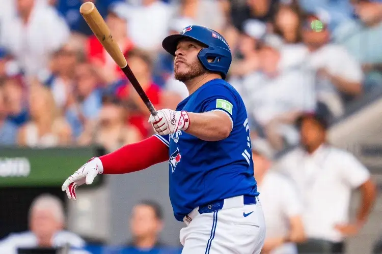 Blue Jays castiga feo a los Yankees