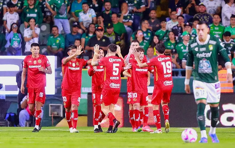 Pesadilla de León contra Toluca en el debut de Ambriz
