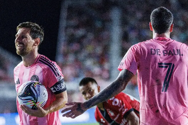 Messi brilla con tres asistencias en goleada del Inter Miami