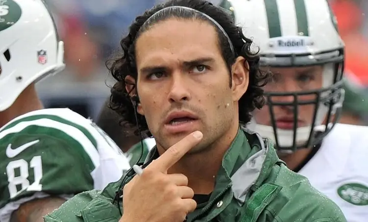 Arrestan y apuñalan a Mark Sánchez, ex QB en la NFL