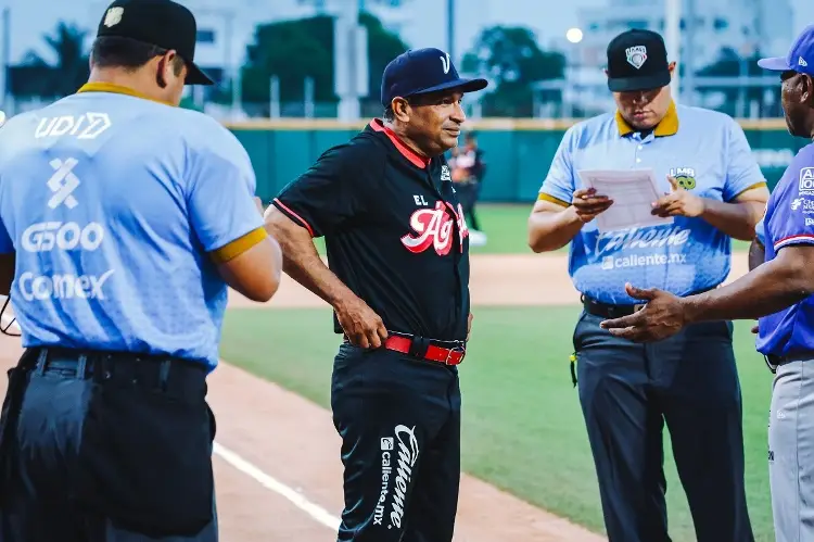 Águila de Veracruz tendrá clínicas de béisbol con Pedro Meré y figuras del equipo