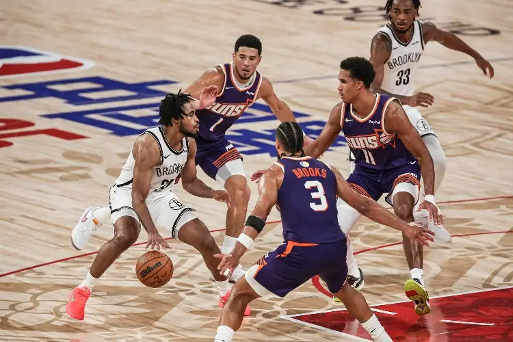 Phoenix Suns vencen a los Brooklyn Nets en China