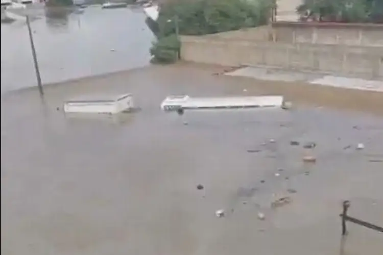 Equipo del futbol mexicano atrapado en inundaciones en Poza Rica (VIDEO)