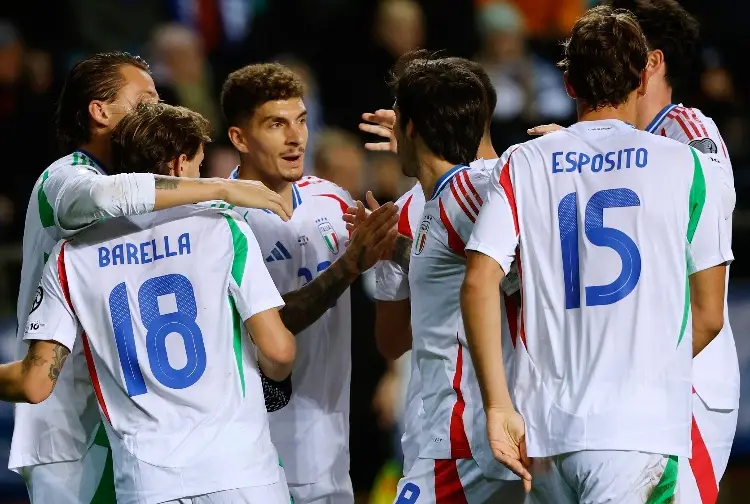 Italia gana y se mantiene en la lucha por el repechaje rumbo al Mundial 2026