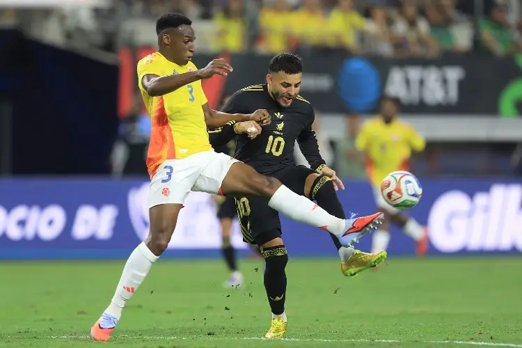 La dura crítica de Javier Aguirre a sus jugadores tras ser goleados por Colombia
