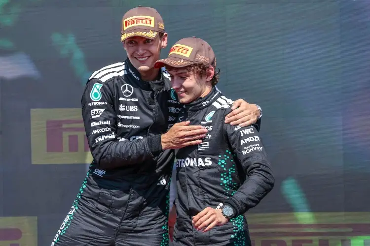 Russell y Antonelli seguirán en Mercedes