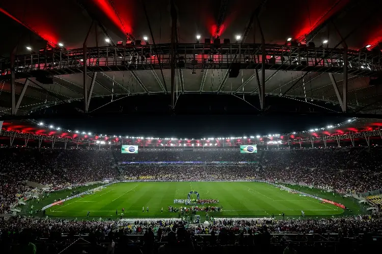 Intentan asaltar a figura del Flamengo afuera del Maracaná