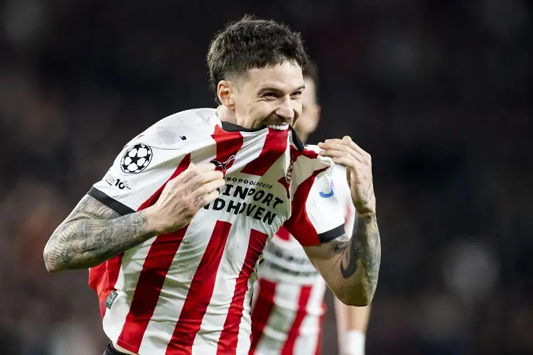 ¡Sorpresa! PSV sorprende con tremenda goleada al Napoli en la Champions League
