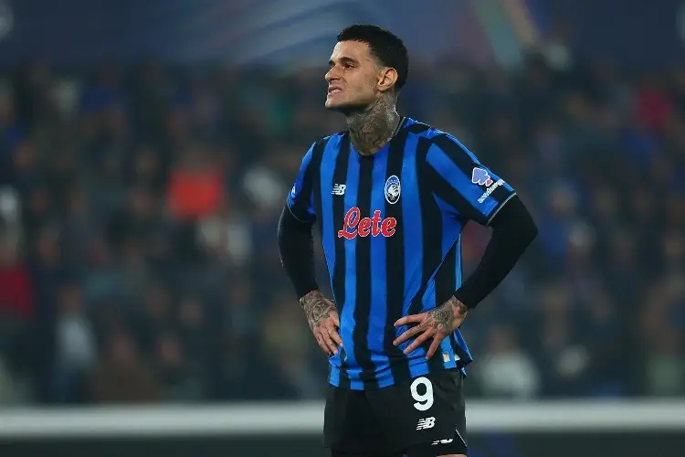 Atalanta deja ir puntos importantes ante Slavia Praga en la Champions League