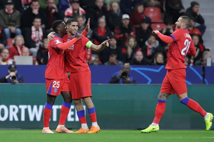 PSG golea al Brest y vuelve a la cima en la Ligue 1 PSG golea al Brest y vuelve a la cima en la Ligue 1