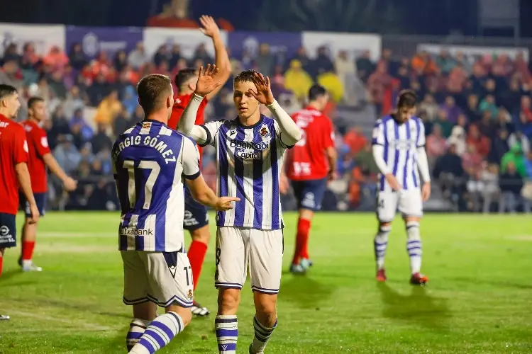 La Real Sociedad cumple y avanza en la Copa del Rey  La Real Sociedad cumple y avanza en la Copa del Rey