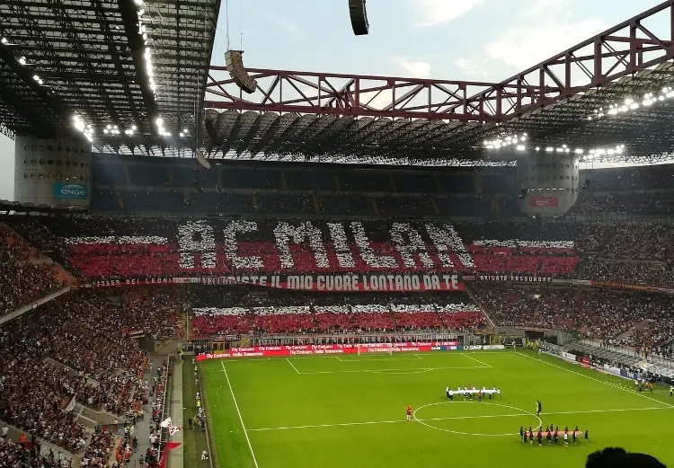AC Milan e Inter Milan concretan compra del estadio San Siro