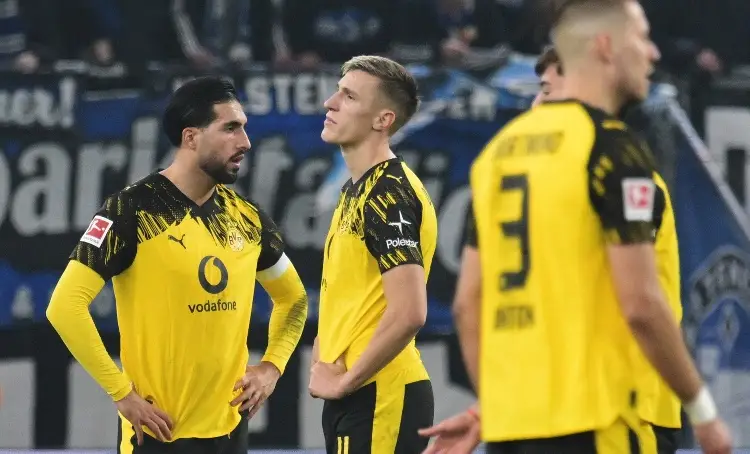 Se le escapa el triunfo a Borussia Dortmund en el último minuto 