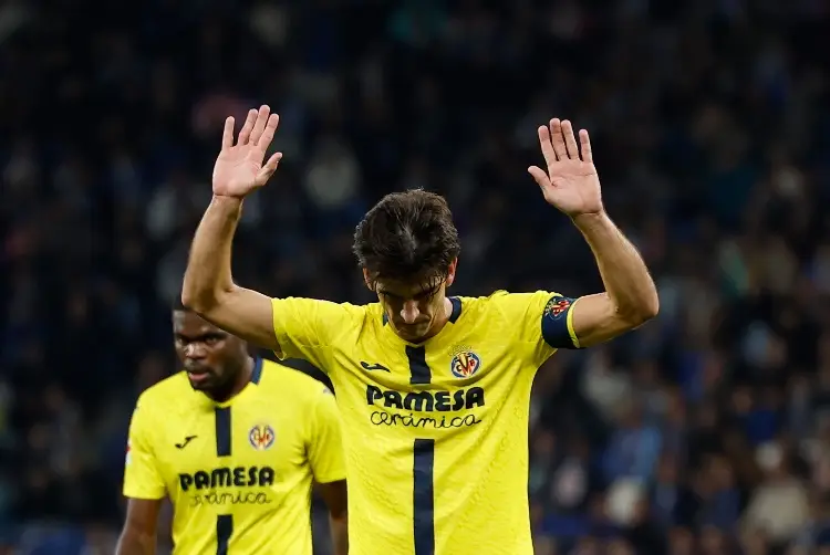 Villarreal vence al Espanyol y pelea en zona de Champions League