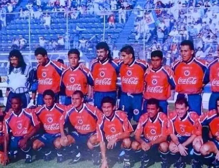 El papá de la 'Hormiga' González y su paso por los Tiburones Rojos