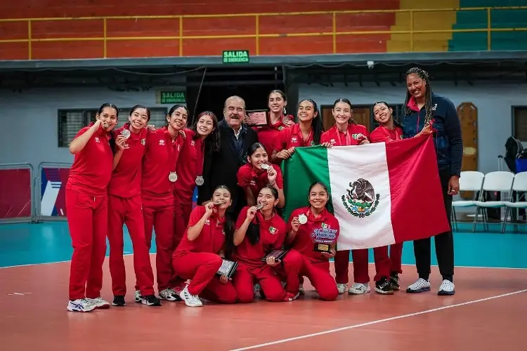 México gana medalla en Campeonato Continental de Voleibol de Sala 