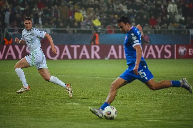 Eslovaquia mantiene vivo el sueño mundialista y se jugará el pase con Alemania