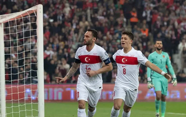 Turquía se lleva el triunfo y sella su boleto al repechaje mundialista 