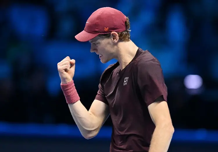 Sinner acaba con Alcaraz y se corona campeón de las ATP Finals