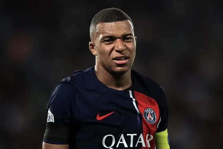 PSG demanda a Mbappé y pide un pago de 180 millones de euros