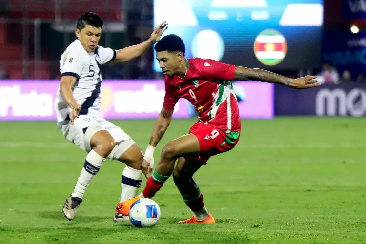 La Guatemala del 'Flaco' Tena le arruina la fiesta a Surinam y los manda al repechaje 