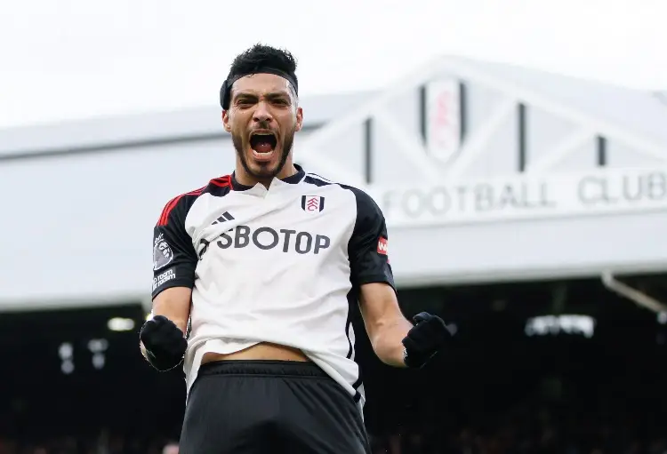 Raúl Jiménez tiene camino libre para ser titular en Fulham