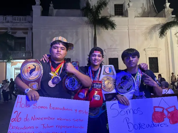 Jóvenes boxeadores 'León' Barrientos y 'Gallo Negro' buscan apoyo para competir en Tulum