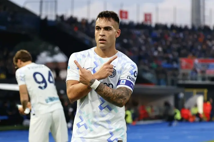 Lautaro mantiene al Inter de Milan en la pelea por el liderato