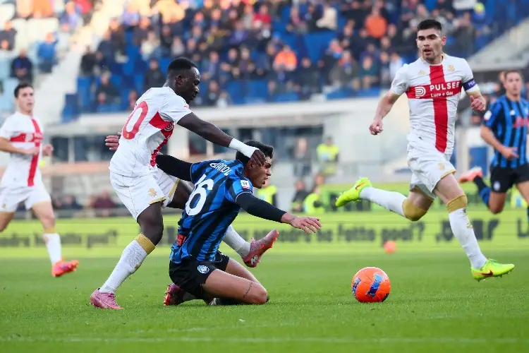 Johan Vásquez y Genoa quedan eliminados de la Copa Italia