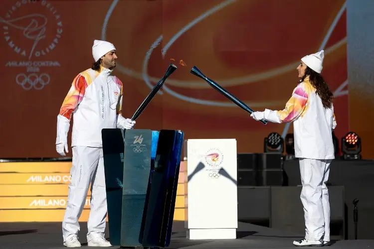 La antorcha olímpica recorre el corazón de Roma previo a Milán-Cortina 2026