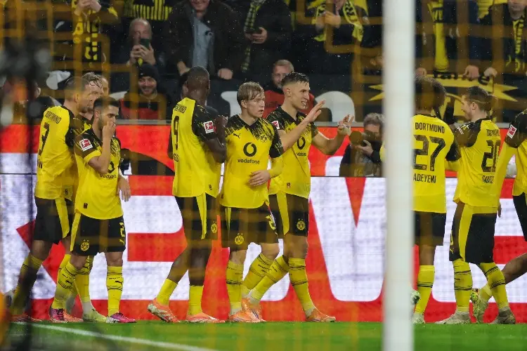 Dortmund le pega al Hoffenheim en una lucha directa por puestos de Champions
