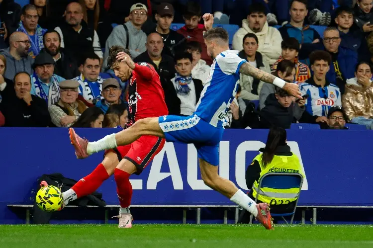 Espanyol vence al Rayo Vallecano y quiere entrar a puestos de Champions League