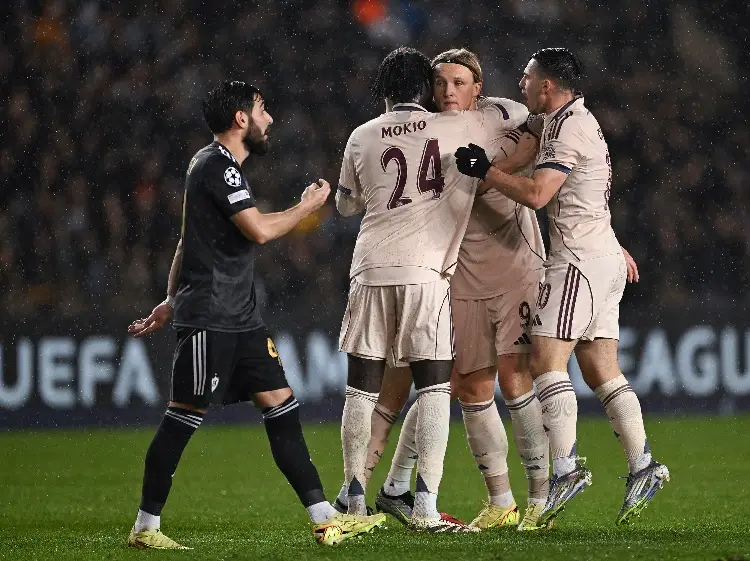 Ajax remonta y consigue su primera victoria tras vencer al Qarabag en Champions 