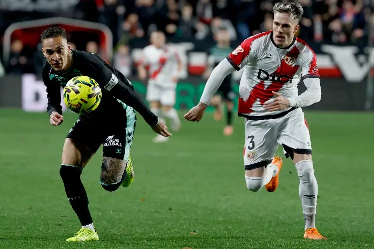 Real Betis deja ir puntos importantes en la lucha por puestos europeos