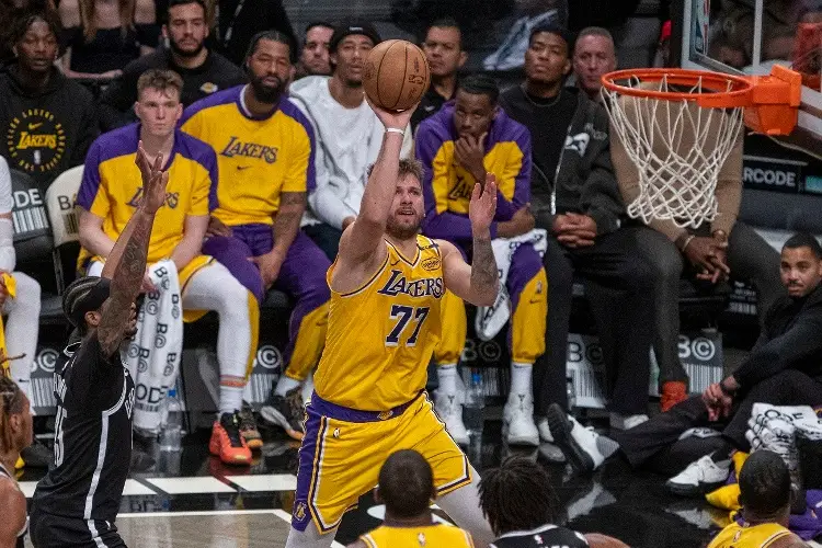 NBA: Los Houston Rockets acaban con la feliz Navidad de los Lakers 